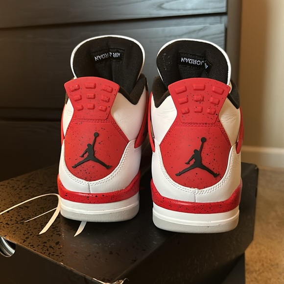 Air Jordan 4 Retro - Picture 3 of 9